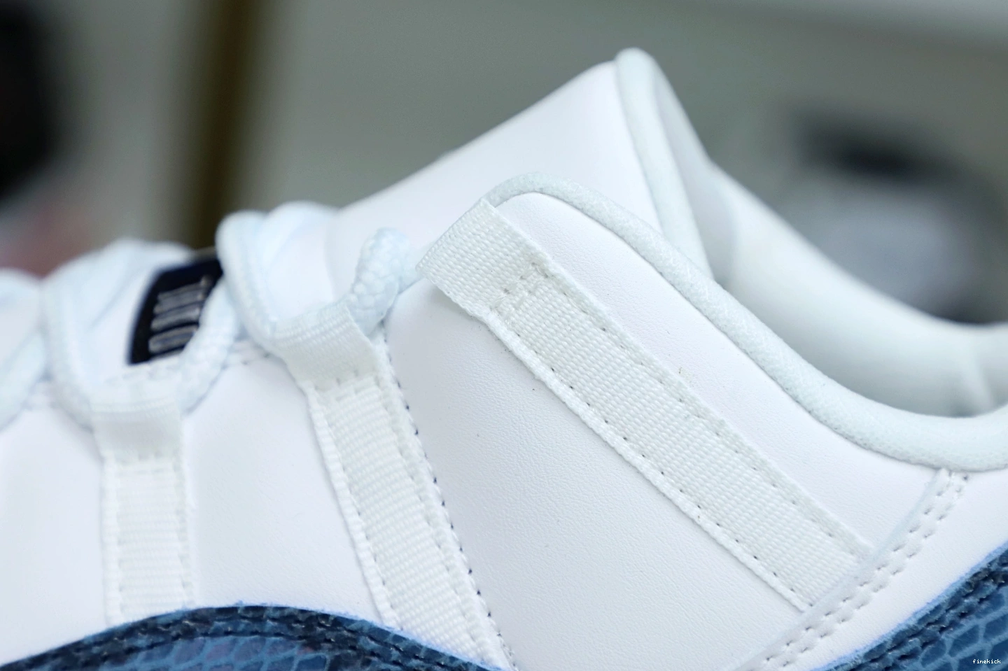 Jordan Jordan 11 “navy snakeskin” Air 0806